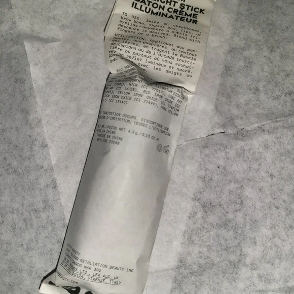 Cream Highlighter Stick in color Miele 0.23 Oz - Picture 5 of 7